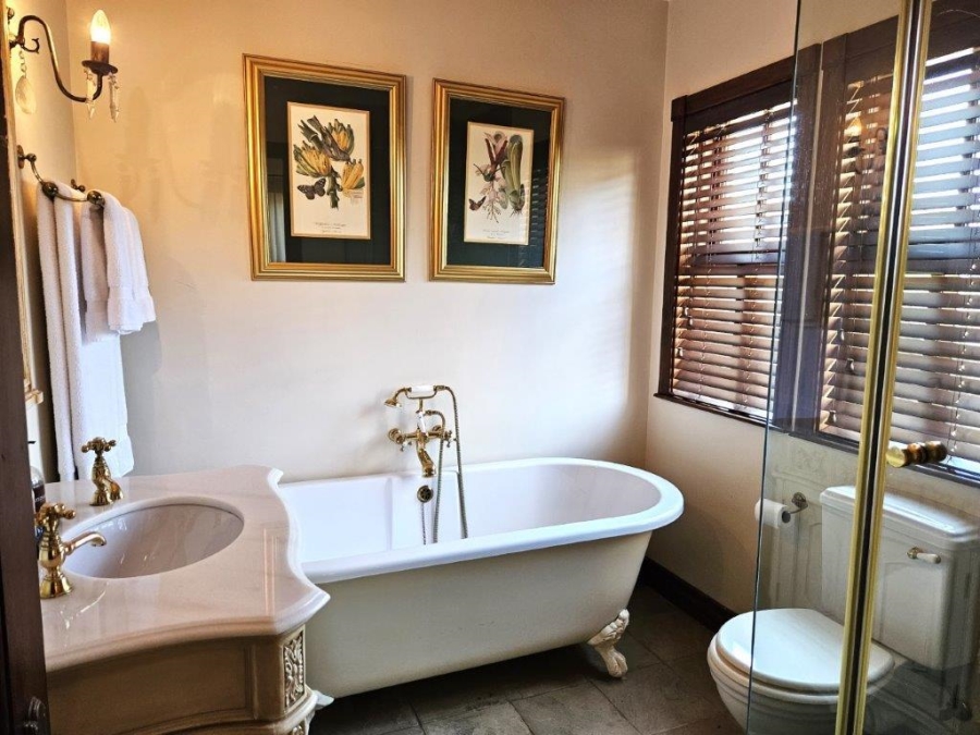 5 Bedroom Property for Sale in Estate D Afrique North West